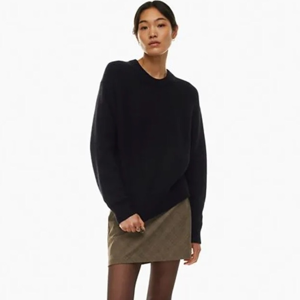 Aritzia Wilfred Maria Sweater 100% Merino Wool Crewneck Sweater Black size xxs